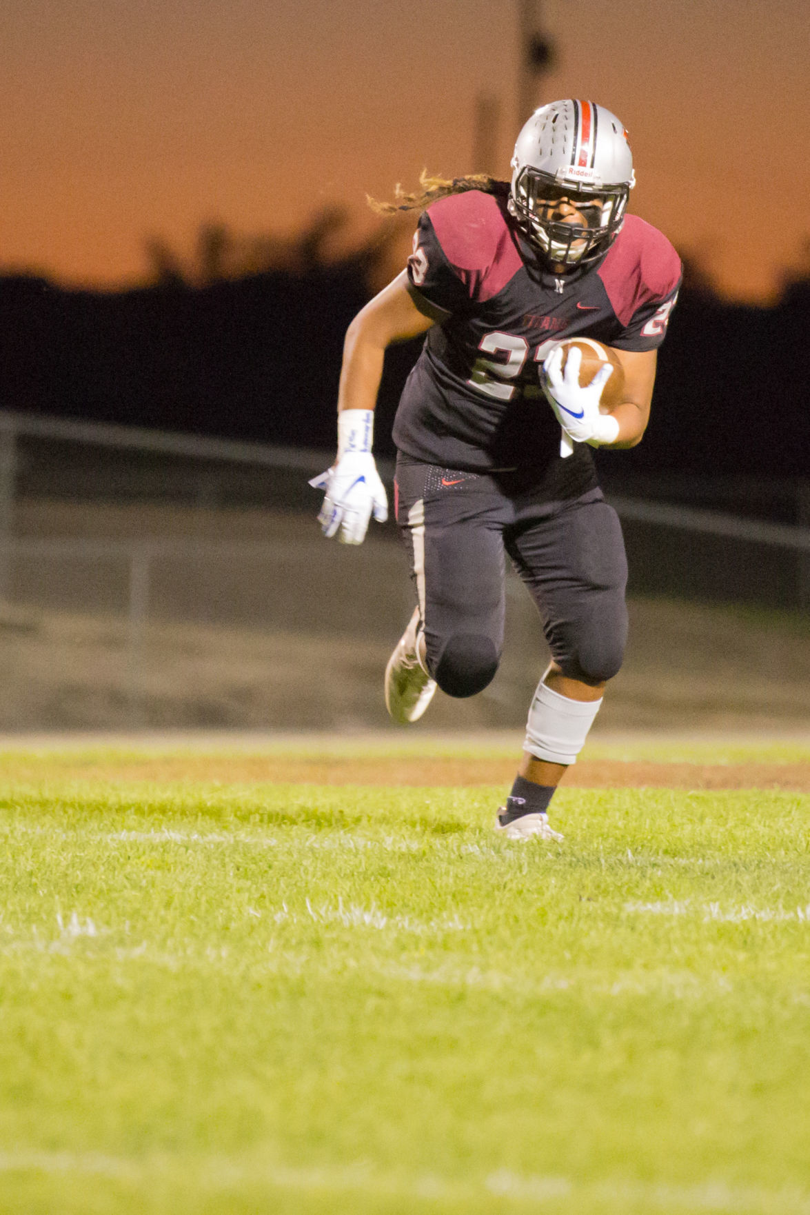 100518 Nipomo Morro Bay Football 003.jpg